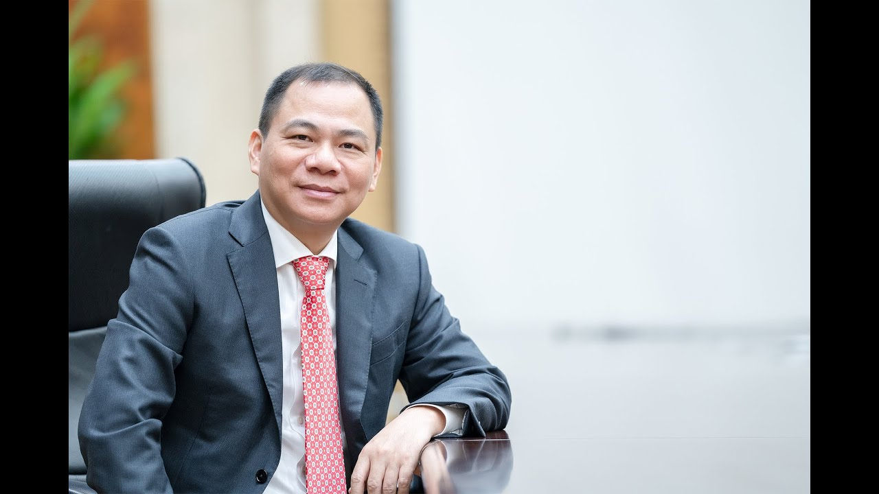 Nguyễn Quang Hải trả đũa 'vua cùi chỏ' Theerathon Bunmathan